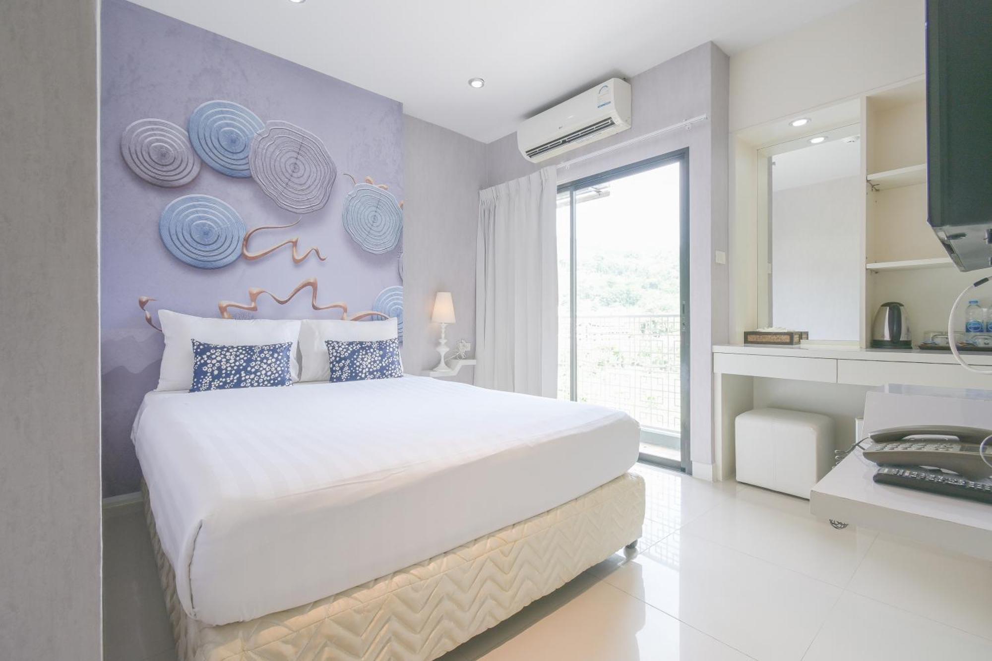 Sino Maison Patong Exterior photo